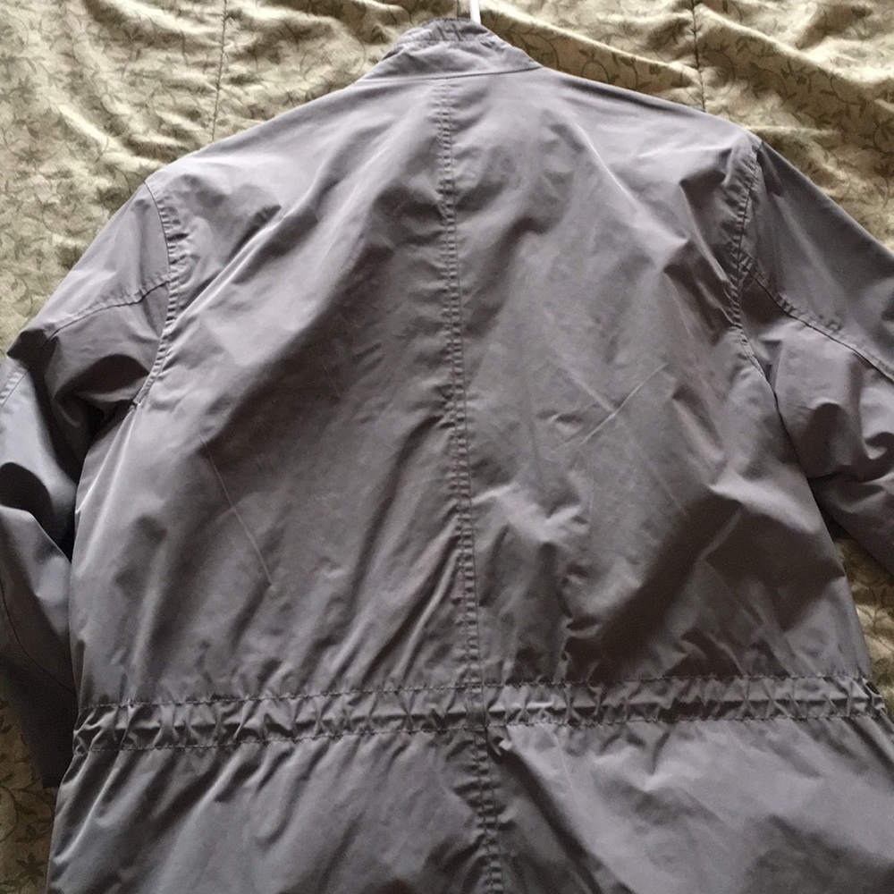 Windbreaker - Picture 4 of 5